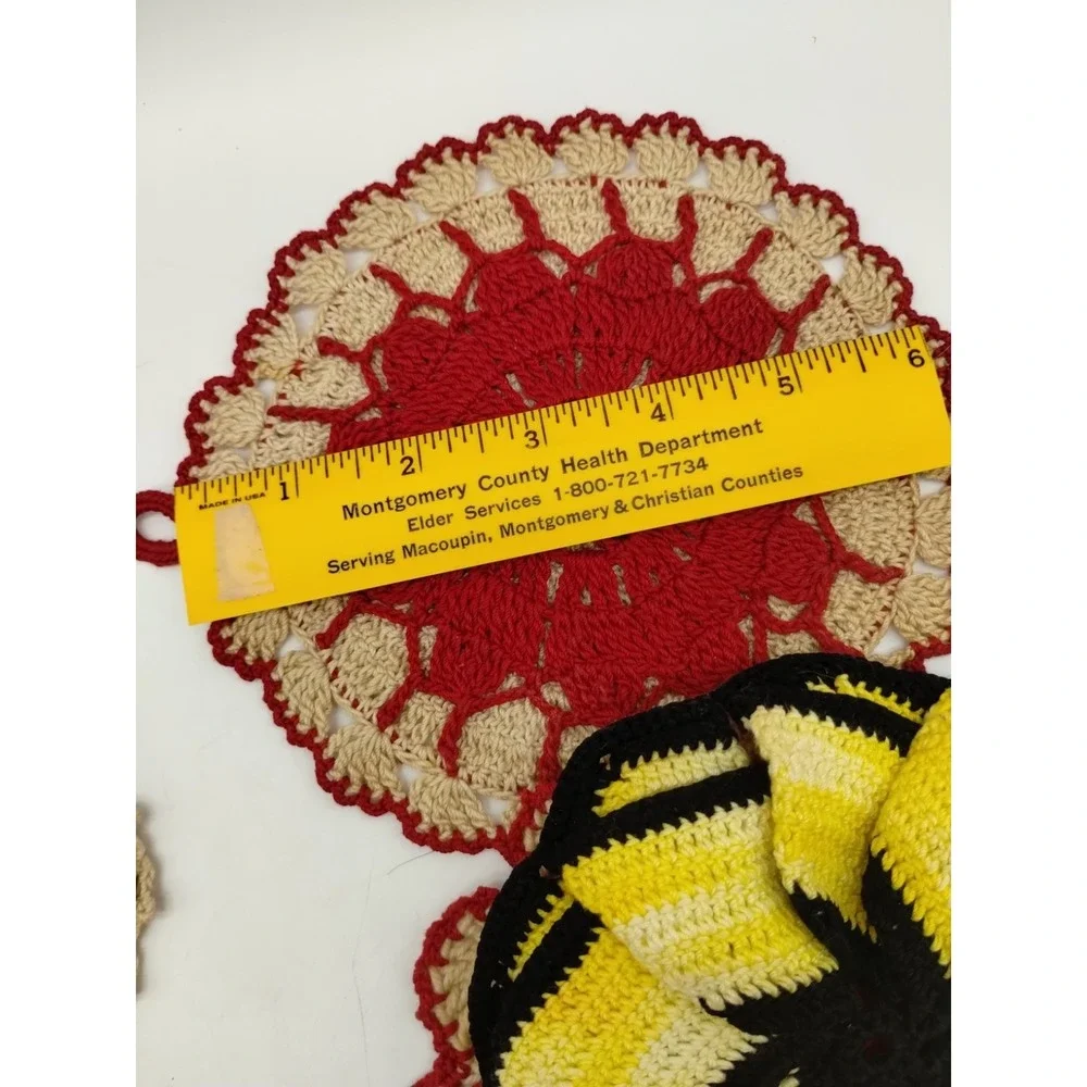 Lot Of 4 Vintage Crocheted Handmade Kitchen Pot Holders